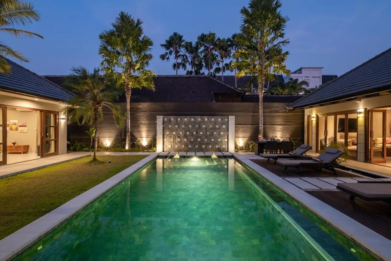 Villa 500M2 With 14M Pool, Bbq, Pinball - Seminyak