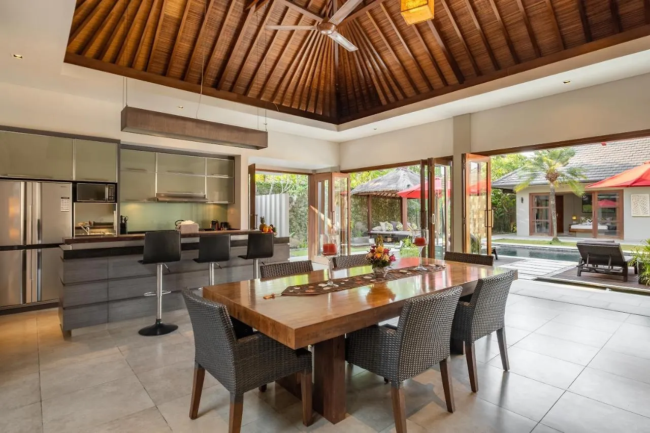Villa 500M2 With 14M Pool, Bbq, Pinball - Seminyak אינדונזיה