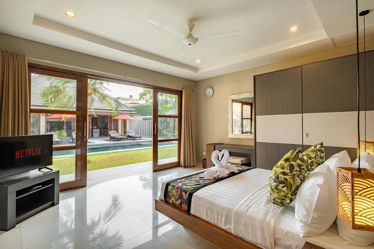 Villa 500M2 With 14M Pool, Bbq, Pinball - Seminyak