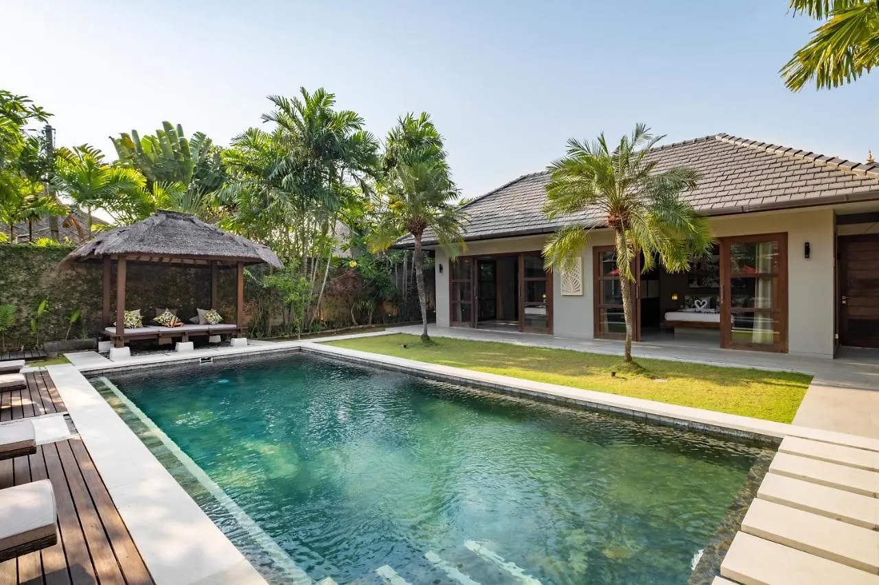 Villa 500M2 With 14M Pool, Bbq, Pinball - Seminyak